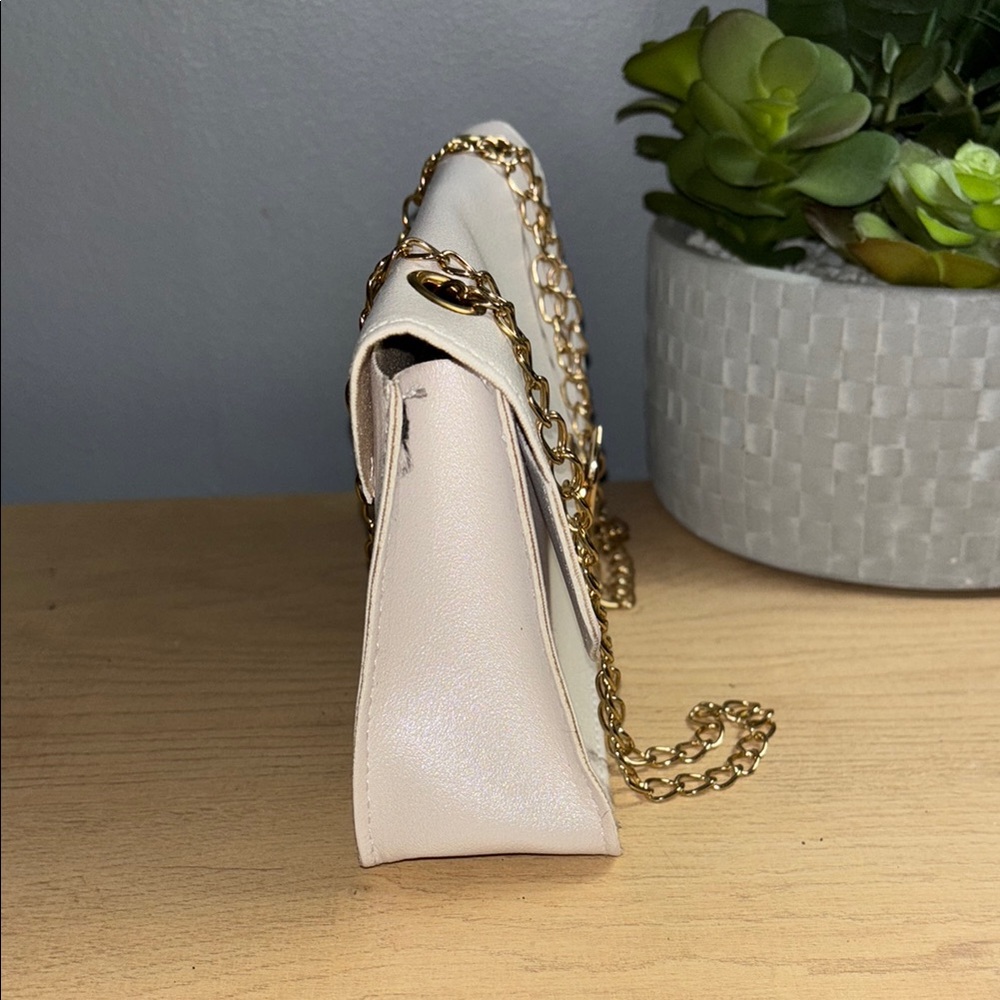 Shimmer White Crossbody Bag with Gold Chain - Picture 5 of 7